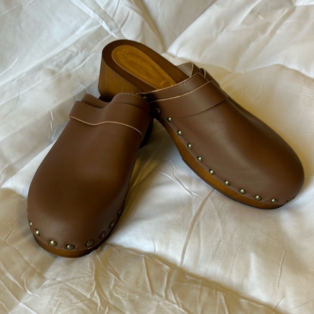 Seychelles clogs